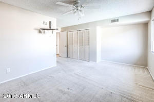 4128 E Pleasant Ln, Phoenix, AZ 85042 photo 10
