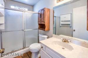 4128 E Pleasant Ln, Phoenix, AZ 85042 photo 11