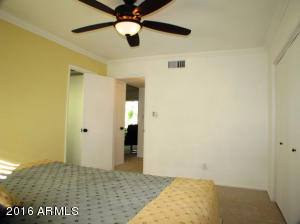 4394 N 36th St, Phoenix, AZ 85018 photo 17