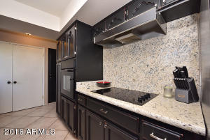 2832 E Paradise Dr, Phoenix, AZ 85028 photo 4
