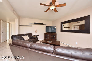 2832 E Paradise Dr, Phoenix, AZ 85028 photo 9