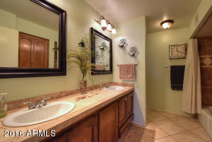 2832 E Paradise Dr, Phoenix, AZ 85028 photo 20