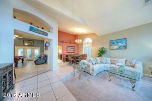 6759 E Vinson Cir, Mesa, AZ 85215 photo 9