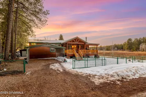 535 Barnwood Trl, Munds Park, AZ 86017