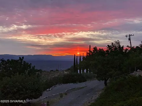 145 North Dr, Jerome, AZ 86331 photo 3