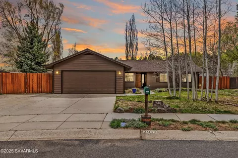 2017 N Deer Crossing Rd, Flagstaff, AZ 86004