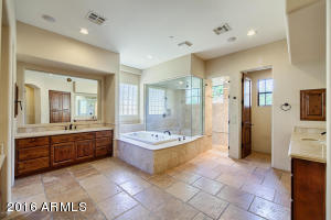 34 E Cactus Wren Dr, Phoenix, AZ 85020 photo 24