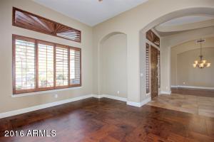 407 E Desert Wind Dr, Phoenix, AZ 85048 photo 8