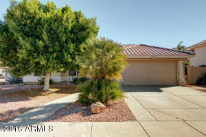 1393 N Roadrunner Dr, Gilbert, AZ 85234 photo 1