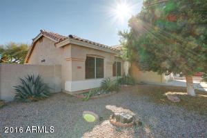 1393 N Roadrunner Dr, Gilbert, AZ 85234 photo 3
