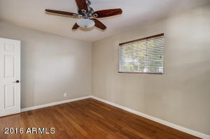 4712 E Cypress St, Phoenix, AZ 85008 photo 11