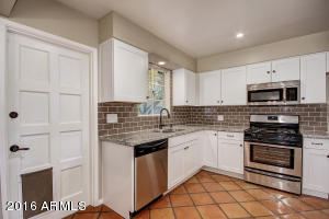 4712 E Cypress St, Phoenix, AZ 85008 photo 4
