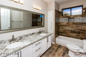 24 E Tanglewood Trl, Phoenix, AZ 85085 photo 33