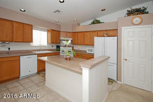 2541 E Grovers Ave, Phoenix, AZ 85032 photo 6