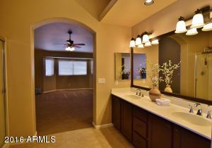 2375 E Sherri Dr, Gilbert, AZ 85296 photo 12