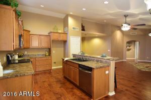 2375 E Sherri Dr, Gilbert, AZ 85296 photo 3