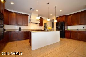1883 S Sinova Ave, Gilbert, AZ 85295 photo 15