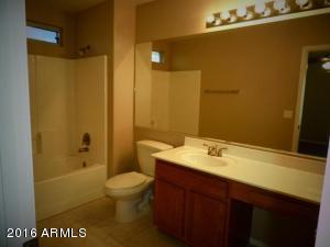 1687 S Cardinal Dr, Apache Junction, AZ 85120 photo 3