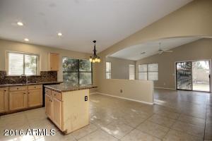 2205 E Catclaw St, Gilbert, AZ 85296 photo 10