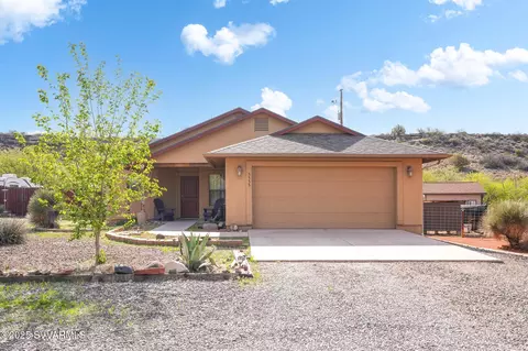 5555 N Barbara Ln, Rimrock, AZ 86335