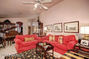 4627 E Shomi St, Phoenix, AZ 85044 photo 5