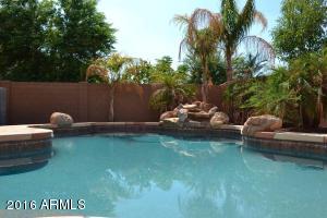 2742 E Hampton Ln, Gilbert, AZ 85295 photo 2