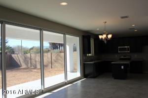 841 E Gary Ln, Phoenix, AZ 85042 photo 9