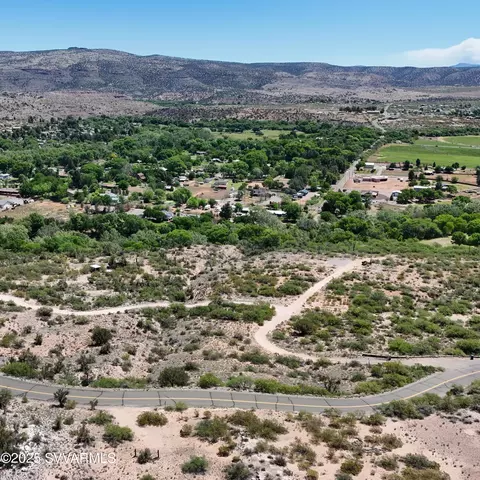 85 N Merritt Ranch Rd, Cornville, AZ 86325