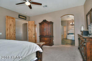 1126 Eli Ct, Gilbert, AZ 85295 photo 9