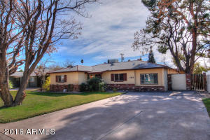 4015 E Avalon Dr, Phoenix, AZ 85018 photo 1