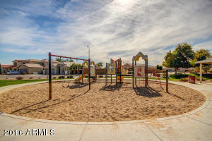 9357 W Milkweed Loop, Phoenix, AZ 85037 photo 33