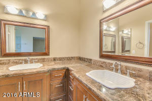 526 E Sage Brush St, Gilbert, AZ 85296 photo 26