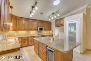 526 E Sage Brush St, Gilbert, AZ 85296 photo 10