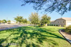 4389 E Woodside Way, Gilbert, AZ 85297 photo 4