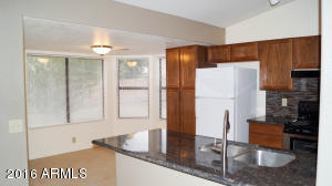 526 S Jacob St, Gilbert, AZ 85296 photo 4