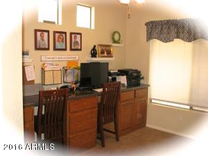7142 W Globe Ave, Phoenix, AZ 85043 photo 2