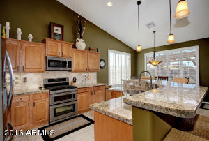 3951 E Wildhorse Dr, Gilbert, AZ 85297 photo 8