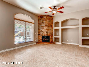 4299 E Lantern Pl, Gilbert, AZ 85297 photo 2