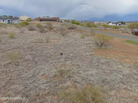 20166 E Sierra Dr, Mayer, AZ 86333 photo 5