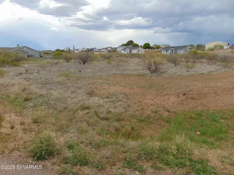 20166 E Sierra Dr, Mayer, AZ 86333