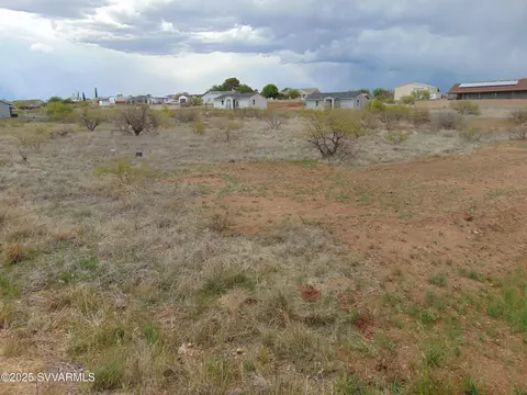 20166 E Sierra Dr, Mayer, AZ 86333 photo 4