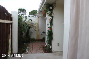 1627 E Borghese Pl, Phoenix, AZ 85016 photo 9