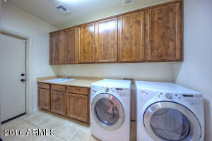 3984 E Hummingbird Ln, Phoenix, AZ 85050 photo 17
