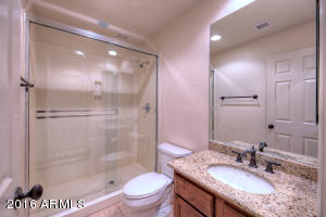 3984 E Hummingbird Ln, Phoenix, AZ 85050 photo 16