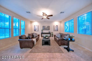 3984 E Hummingbird Ln, Phoenix, AZ 85050 photo 14