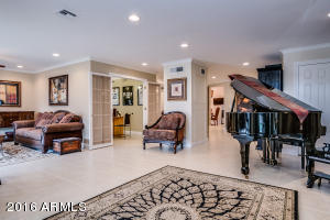 3011 E Winchcomb Dr, Phoenix, AZ 85032 photo 6
