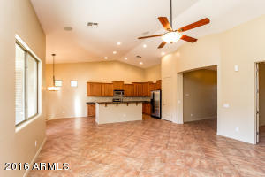 2007 E Gwen St, Phoenix, AZ 85042 photo 4