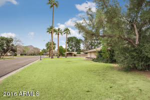 3643 E Pierson St, Phoenix, AZ 85018 photo 3