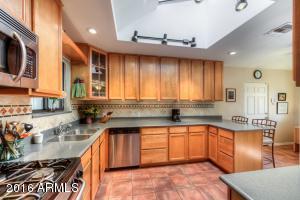 1014 E Denton Ln, Phoenix, AZ 85014 photo 3