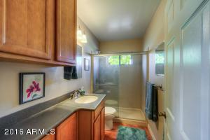 1014 E Denton Ln, Phoenix, AZ 85014 photo 22